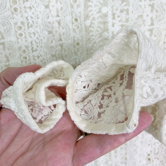 Topshop Embroidered Lace Mock Neck LS Top - Picture 6 of 9